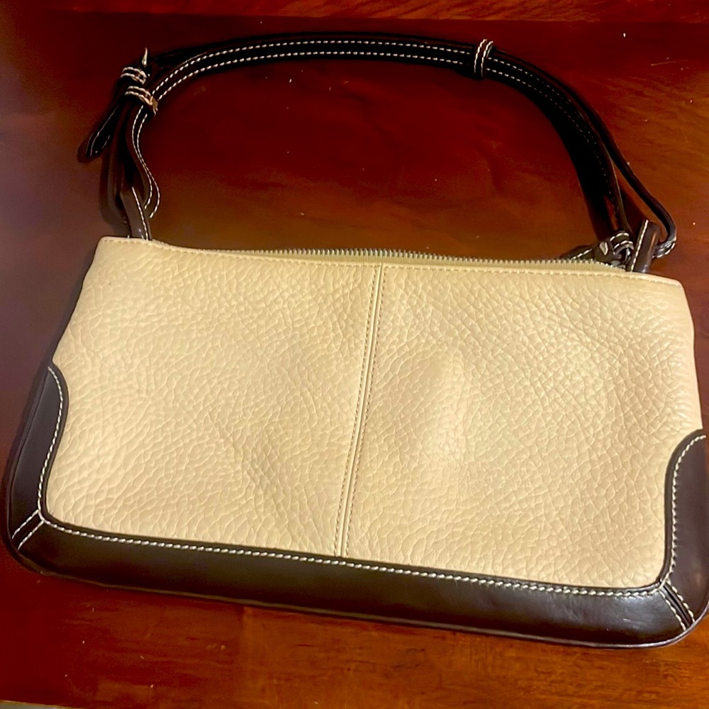 AUTHENTIC DOONEY & BOURKE BAG